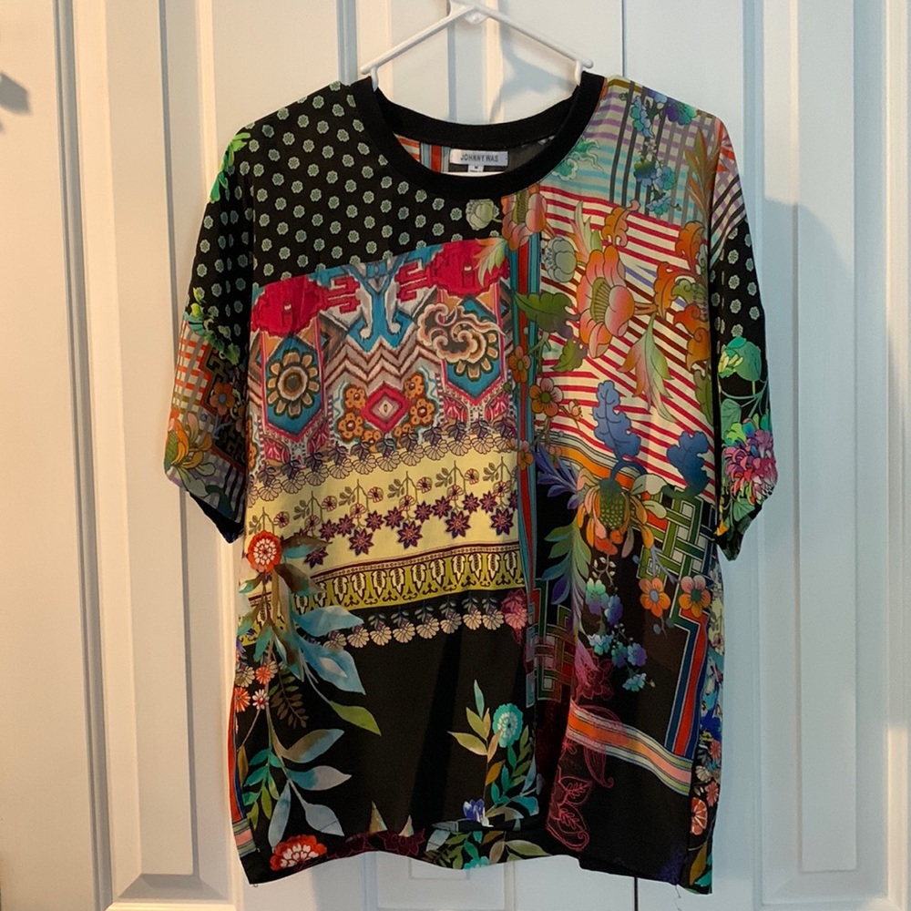 Colorful top and short set size Medium